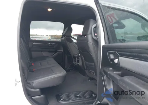 2023 Ram 1500 Big Horn 4X4 5'7 Box z USA, uszkodzony, nr VIN 1C6SRFFT0PN536146